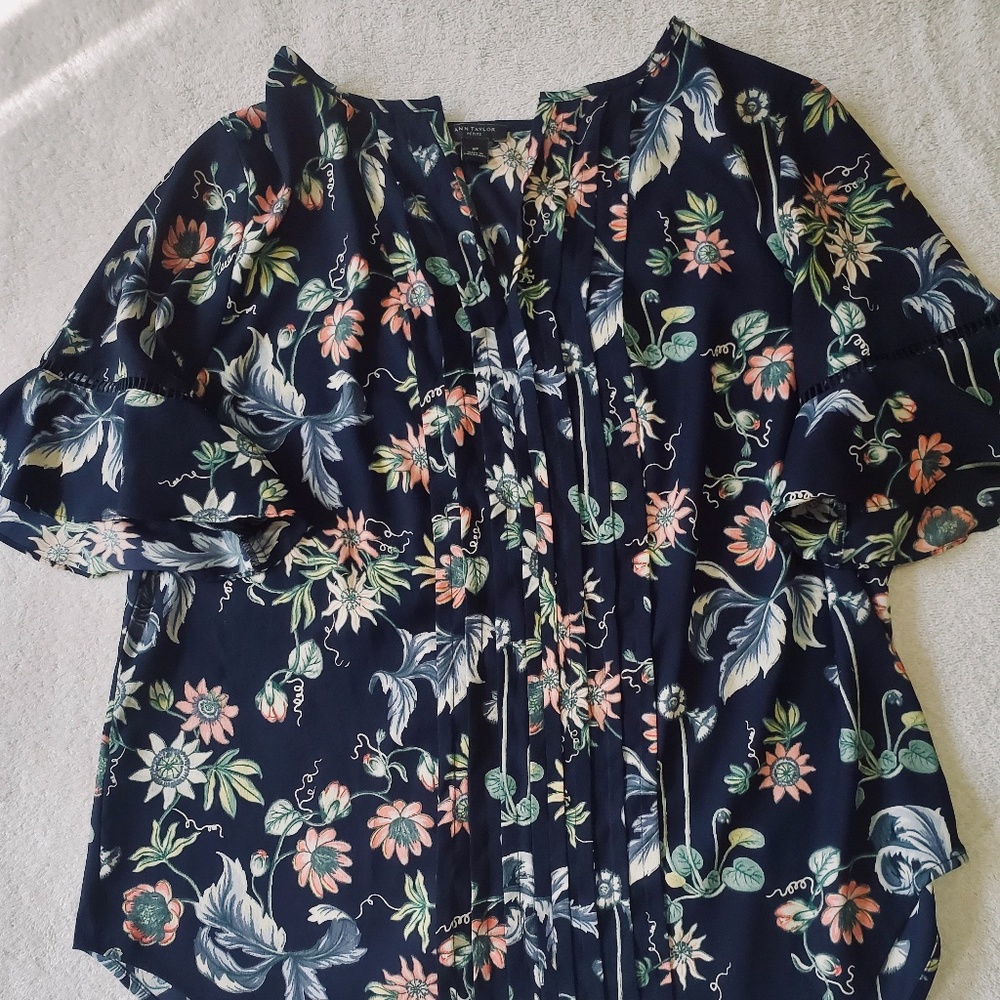 Ann Taylor Navy Blue Blouse - Picture 2 of 8